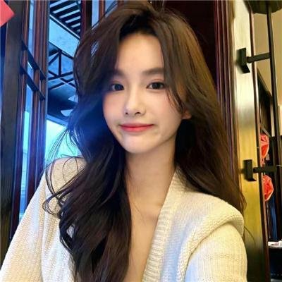 美女霓裳